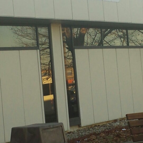 Metro Queensgate Garage 1401 Bank St