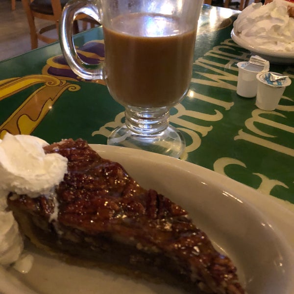 Photo taken at Olde N&#39;awlins Cookery by Michelle C. on 10/18/2019