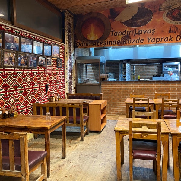Foto tirada no(a) Madalyalı Restaurant por Baha A. em 12/30/2019