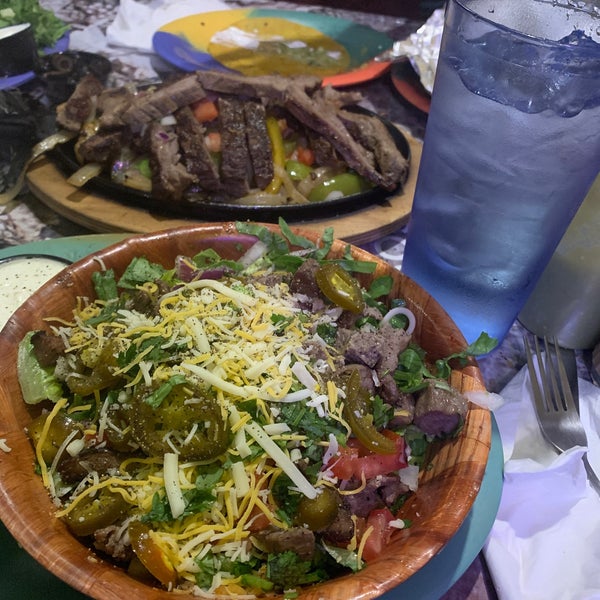 Снимок сделан в VIP Lounge &amp; Mexican Restaurant пользователем Ally L. 12/27/2019
