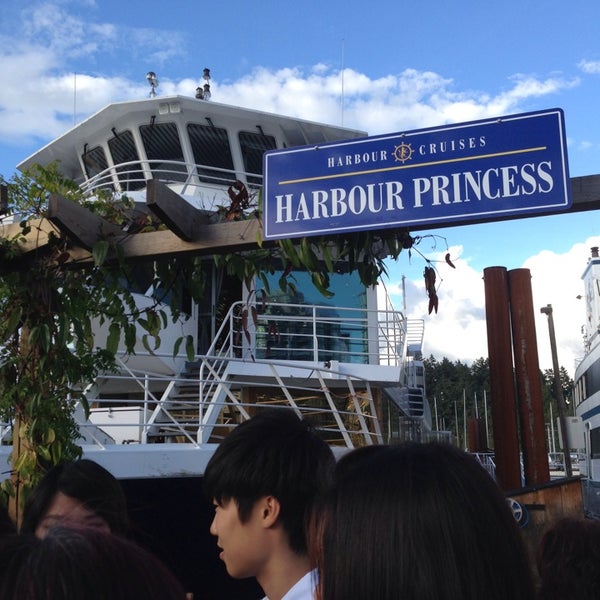 8/25/2013 tarihinde Joel R.ziyaretçi tarafından Harbour Cruises'de çekilen fotoğraf