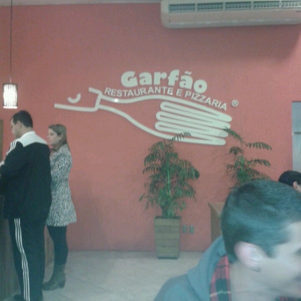 5/25/2013 tarihinde Amanda E.ziyaretçi tarafından Garfão Restaurante e Pizzaria'de çekilen fotoğraf