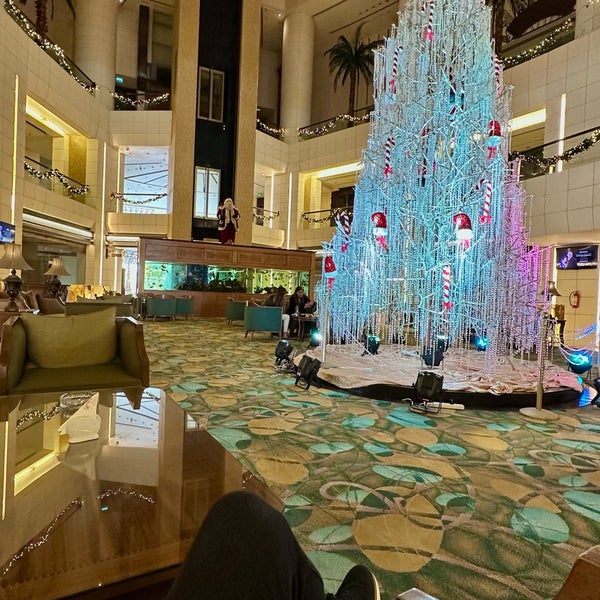 Foto tomada en Le Royal Hotels and Resorts  por Mazen ✨. el 12/17/2022