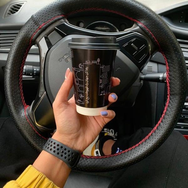 Shemroon Café Ice Cream and Juice Bar بستنی و آبمیوه کافه شمرون