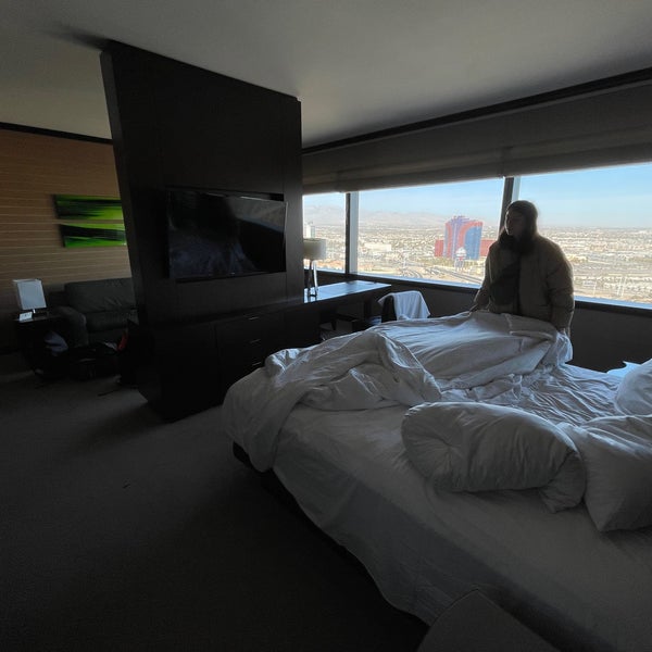 Photo taken at Vdara Hotel &amp; Spa by Waso D. on 2/1/2022