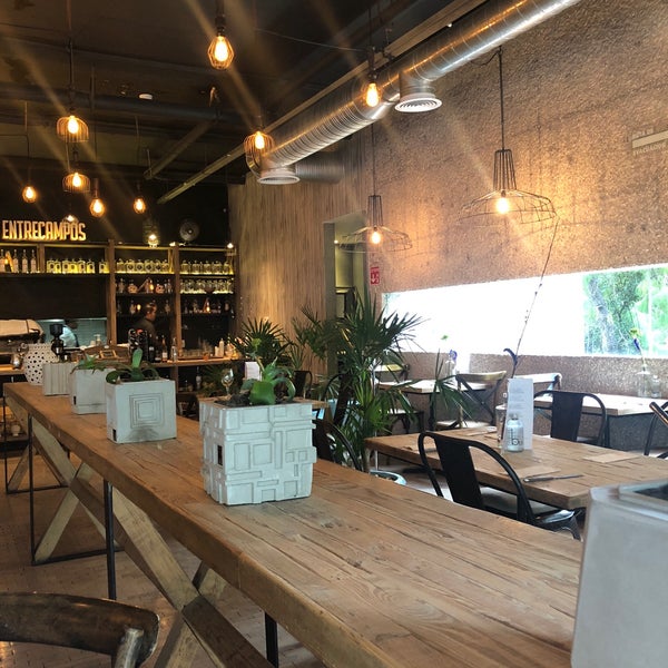 Foto diambil di Restaurante Tamayo oleh Ceci E. pada 8/24/2018
