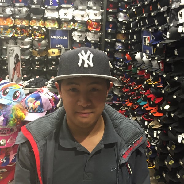 Lids - Accessories Store in Greenwich 