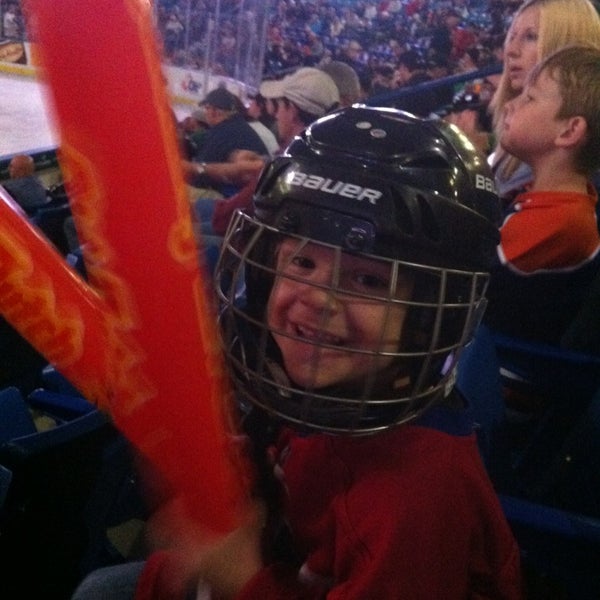 Das Foto wurde bei SaskTel Centre von Krista C. am 5/26/2013 aufgenommen