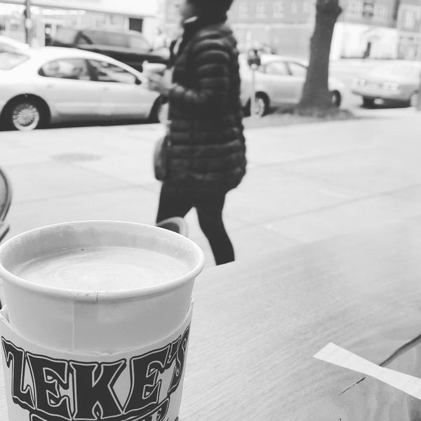 12/30/2015にMaria S.がZeke&#39;s Coffeeで撮った写真