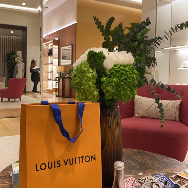 Photos at Louis Vuitton Shoes - وسط مدينة دبي - Financial Center Rd -  Downtown Dubai - Dubai