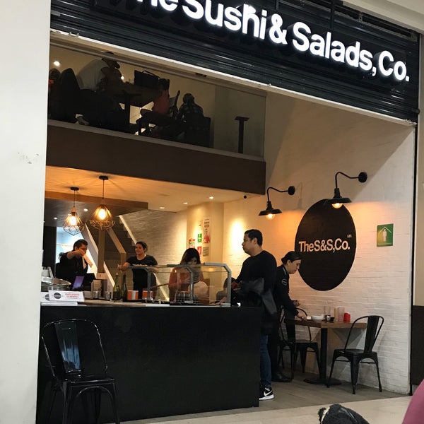 Photo taken at The Sushi &amp; Salads, Co. by Kristian Á. on 12/22/2019
