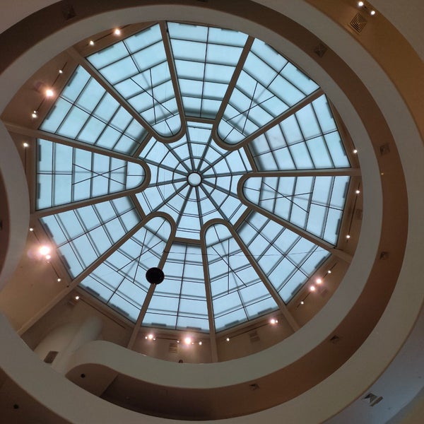12/11/2023 tarihinde Fionnulo B.ziyaretçi tarafından Solomon R Guggenheim Museum'de çekilen fotoğraf