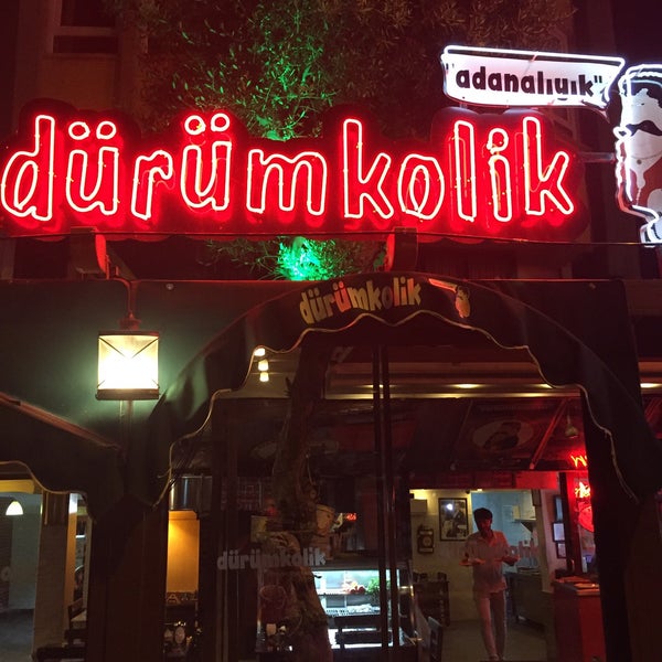 รูปภาพถ่ายที่ Dürümkolik โดย Tyln F. เมื่อ 6/13/2019