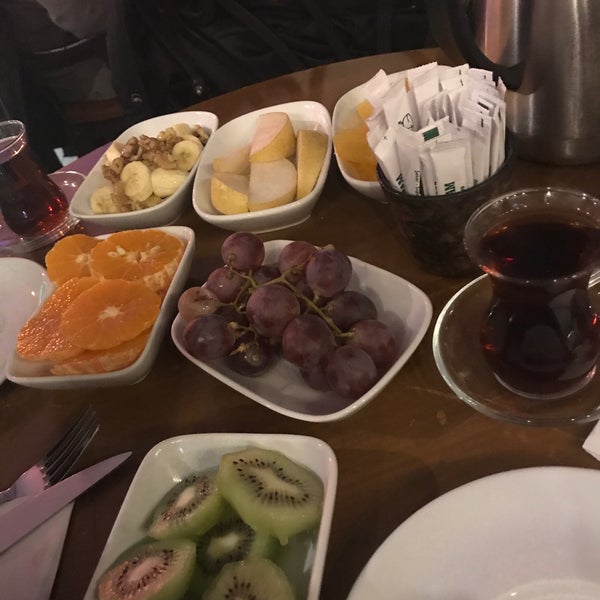 รูปภาพถ่ายที่ Yeşilçam Cafe &amp; Bistro โดย İsimsiz เมื่อ 1/15/2020