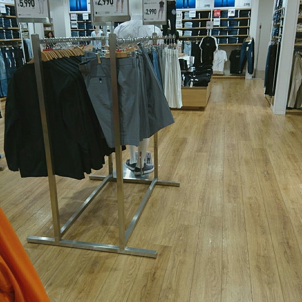 ユニクロ 明石市 兵庫県