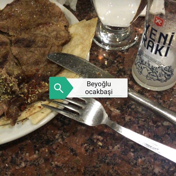 รูปภาพถ่ายที่ Beyoğlu Ocakbaşı โดย Selçuk S. เมื่อ 8/19/2019