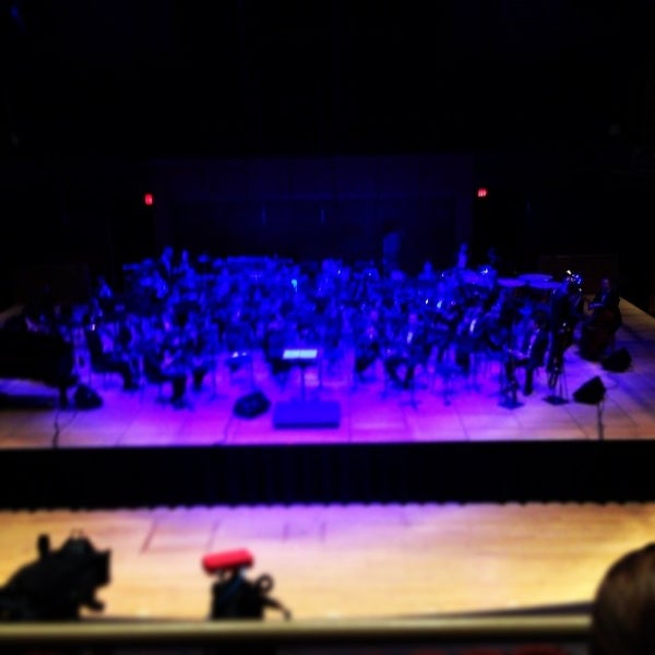 10/14/2013에 Andrew S.님이 Temple Performing Arts Center에서 찍은 사진