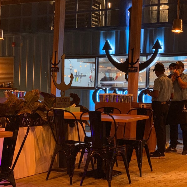 Photos At Catch Of The Day الشهداء 1 Tip