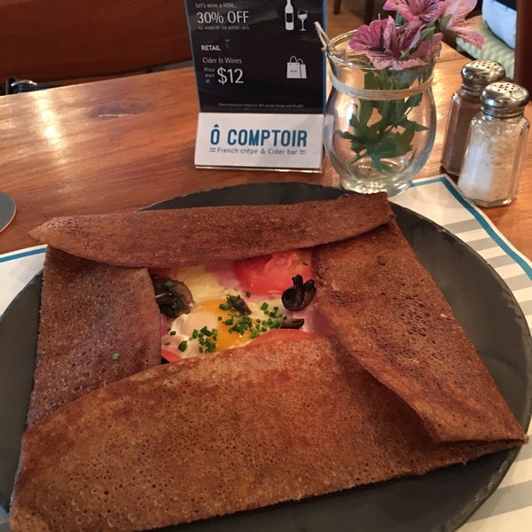 One of the few that opens for brunch during weekends in this area,this place offers very decent savory galettes and crepes.Pair them with a cidar!Less variety but also cheaper than Entre-nous @Seah St
