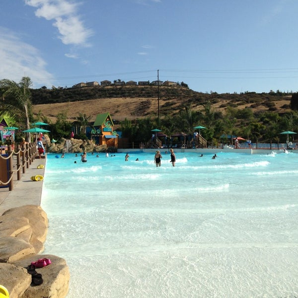 Photo taken at Aquatica San Diego, SeaWorld&#39;s Water Park by Freddy C. on 8/22/2013