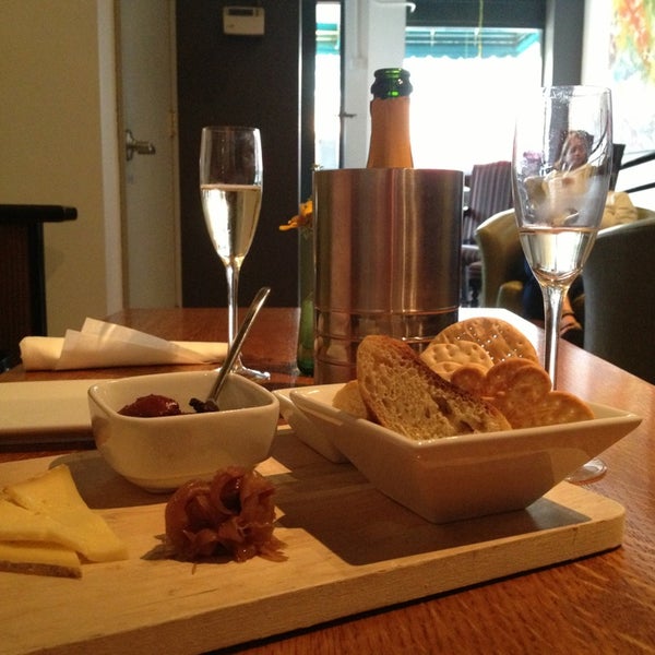 Santé Wine Bar 17 tips from 587 visitors