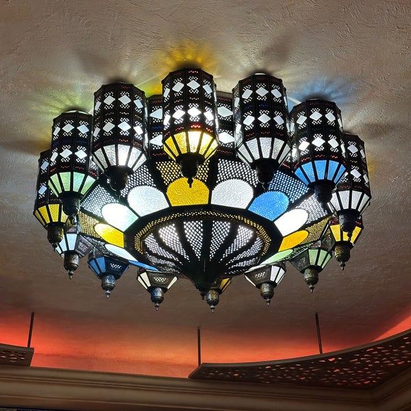 Piccolo Mondo Middle Eastern Restaurant in Aviatorilor