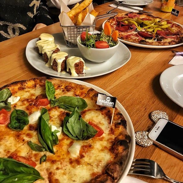 Photo taken at All Eatalian ( Pizza • Caffe • Ristorante ) by Mdnebz on 12/26/2018