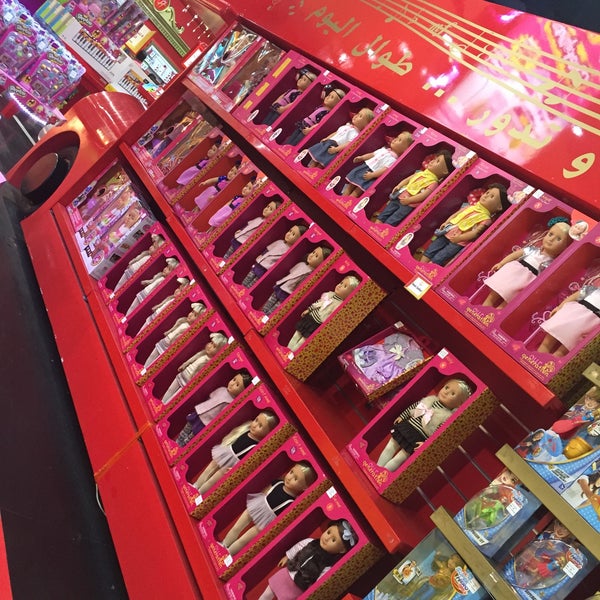 Hamleys is the best. Hamleys dubai. hamleys dubai mall. hamleys tornado.