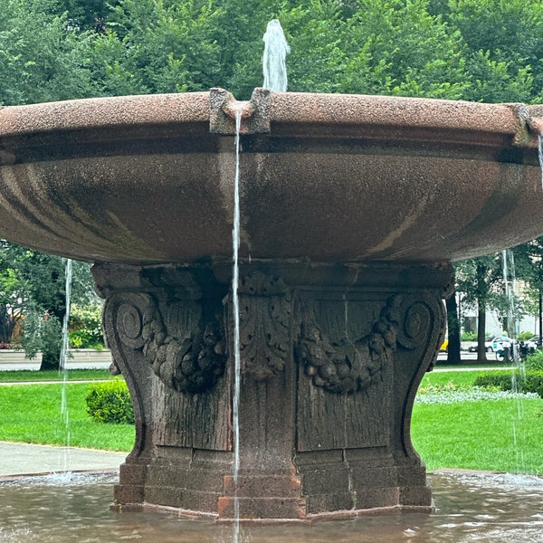 St fountain. Статуя архангела михаила в париже. St fountain. St fountain. St fountain.