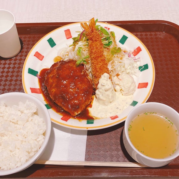 Fotos En くずはモール フードコート Patio De Comidas