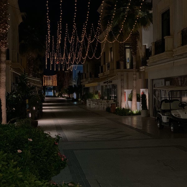 Foto tomada en Al Seef Resort &amp; Spa by Andalus  por Saud 🖤 el 1/24/2020