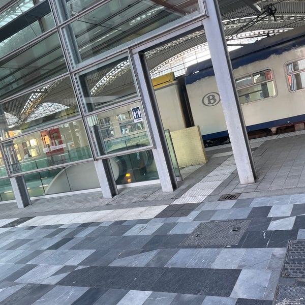 10/24/2021 tarihinde Leroy S.ziyaretçi tarafından Station Leuven'de çekilen fotoğraf