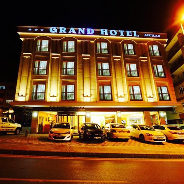 Foto tirada no(a) Grand Hotel Avcılar por Taner Y. em 2/19/2016