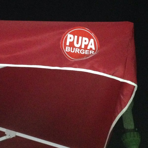 Foto diambil di Pupa Burger oleh Adham H. pada 10/22/2013