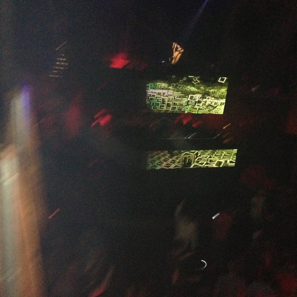 4/20/2013にSamir G.がOpera Nightclubで撮った写真