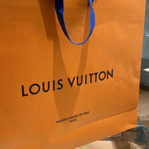 Fotos En ルイ ヴィトン大阪高島屋 Louis Vuitton Osaka Takashimaya 難波 Osaka 大阪府