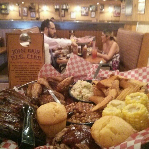 Photo taken at Famous Dave&#39;s Bar-B-Que by Mel M. on 6/24/2015