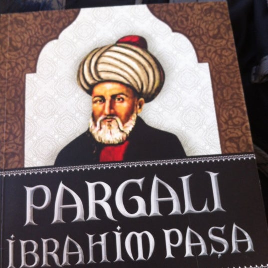 Photos at Pargalı Damat İbrahim Paşa Türbesi Ömer Avni 8 tips
