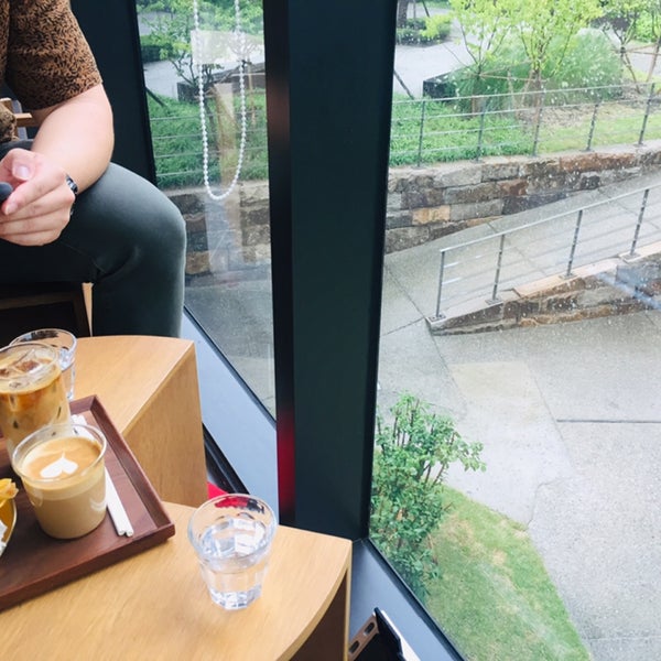 Foto tirada no(a) Center Coffee por ANNA M. em 9/4/2019