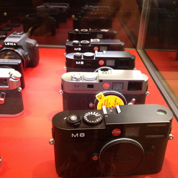 รูปภาพถ่ายที่ Leica Store SoHo โดย Alex C. เมื่อ 5/13/2013