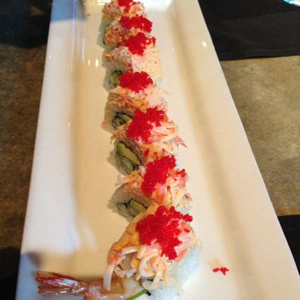Снимок сделан в Blue Sushi Sake Grill пользователем Allan W. 5/5/2013