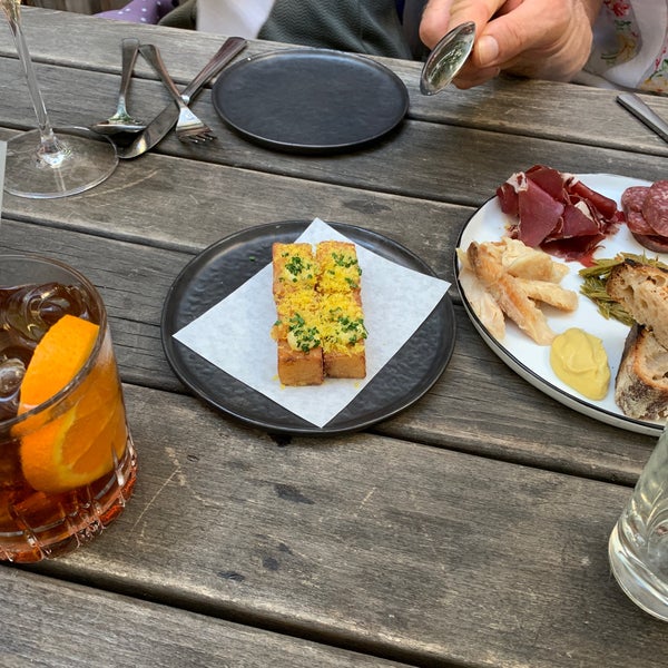 Foto tomada en Michelberger Restaurant  por Megan Allison el 7/23/2019