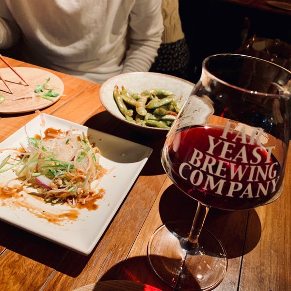 3/22/2019에 Megan Allison님이 Far Yeast Tokyo Craft Beer &amp; Bao에서 찍은 사진