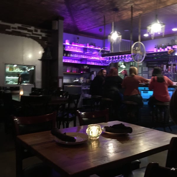 3/30/2018에 Mervyn D.님이 G&#39;Raj Mahal Cafe에서 찍은 사진