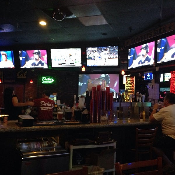 Photo taken at Duke&#39;s Sports Bar &amp; Grill by Mikhail E. on 10/8/2013