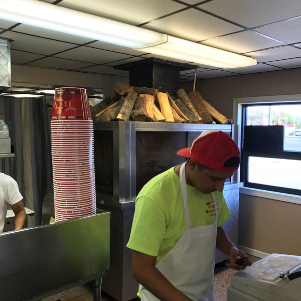 Leon's Ribs and Chicken Brighton Park 7 tips from 171 visitors