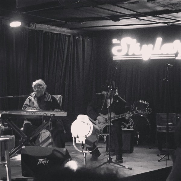 Foto tirada no(a) Skylark Lounge por BJ H. em 2/7/2015