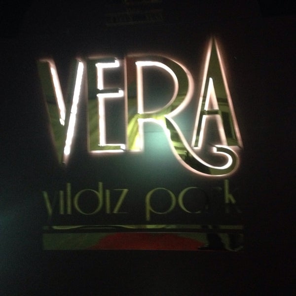 Foto tirada no(a) Vera Yıldız Park por Halil ö. em 9/19/2015