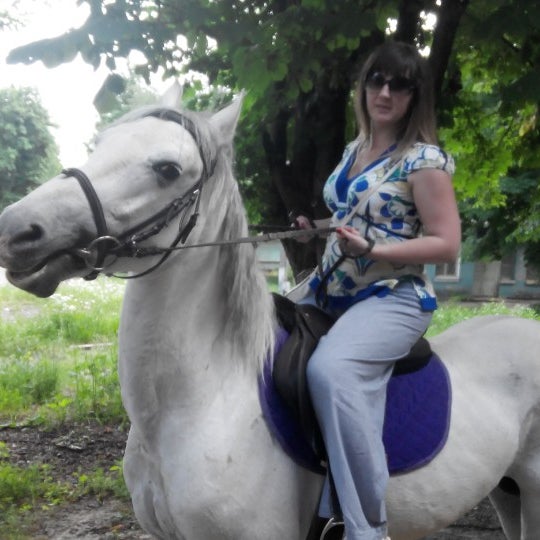 Foto diambil di Конный клуб &quot;Lucky Horse&quot; oleh Anastasiya T. pada 5/25/2014