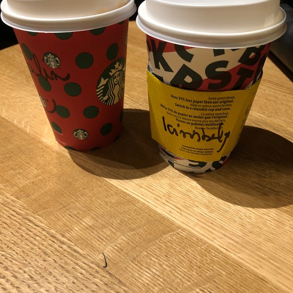 Photo prise au Starbucks par Kimberlyy B. le1/3/2020